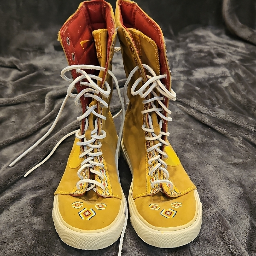 Nike Air Sabaku High-Top Women's Shoes